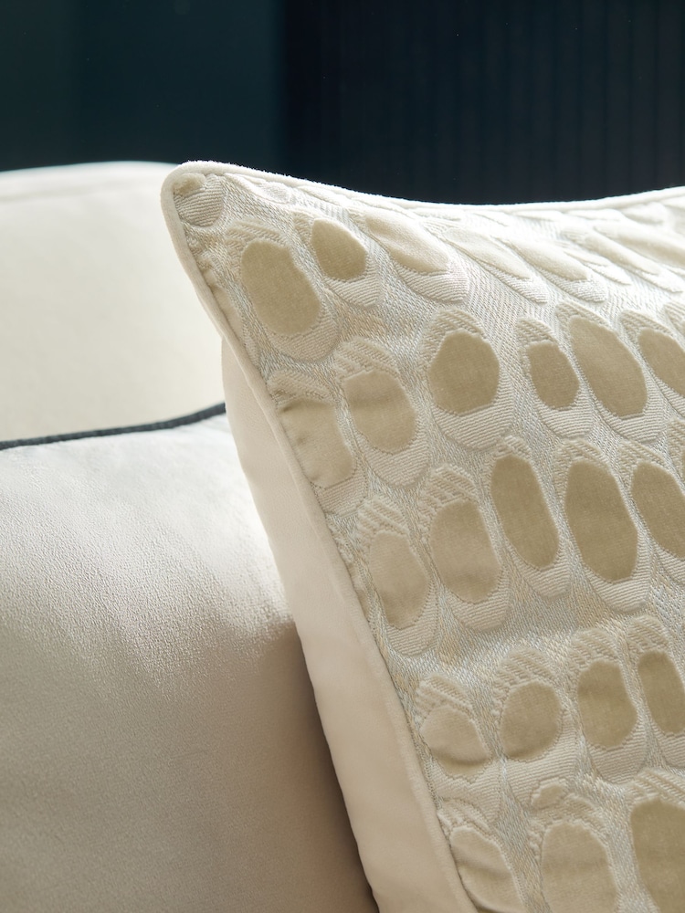 Rebel Spot Velvet Cushion - Изображение 2 из 5
