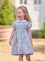 أزرق - فستان قطن بتفصيل مجمع مورد Arabella من Trotters London - Image 1 of 5