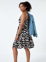 Roman Black Abstract Print Tiered Stretch Dress - Image 2 of 4