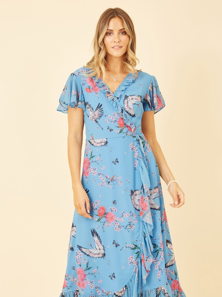 Blau - Yumi Bedrucktes Wickelkleid aus Satin mit Kranich-Print - Bild 2 von 5 Blau - Yumi Bedrucktes Wickelkleid aus Satin mit Kranich-Print - Bild 2 von 5