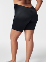SPANXshape™ Suit Your Fancy Bajo Back Mid-Thigh Shorts - Imagen 2 de 6