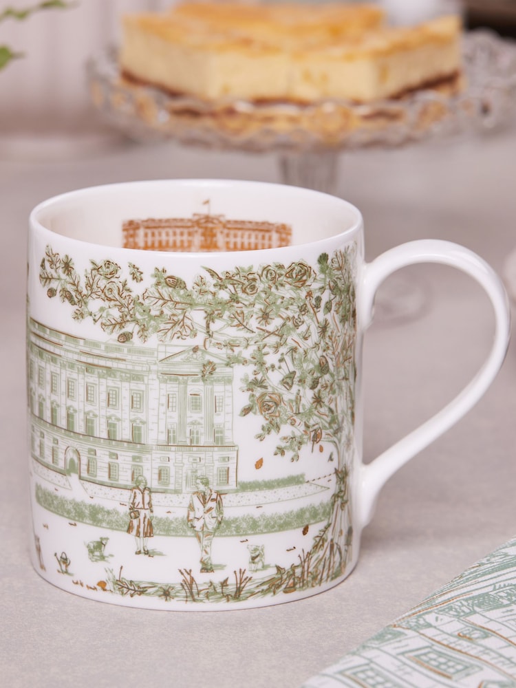 Victoria Eggs Green and Gold Royal Family Mugs 2 Pack - Image 1 of 1