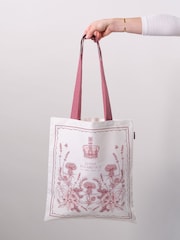 Victoria Eggs Pink The Queen's Commemorative Mug & Canvas Bag - Image 3 of 5
