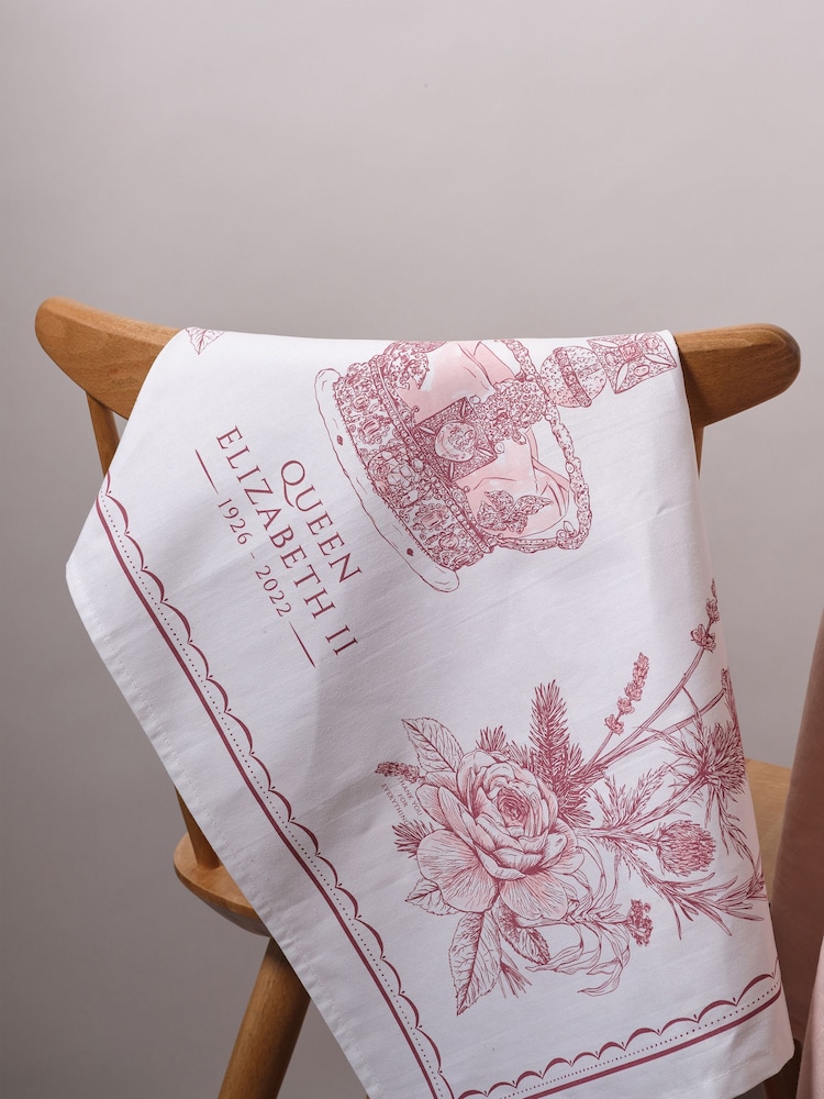 Victoria Eggs Pink/ Green/ Red The Queen's Commemorative Royal Family British 100% Cotton Tea Towels - Image 1 of 4