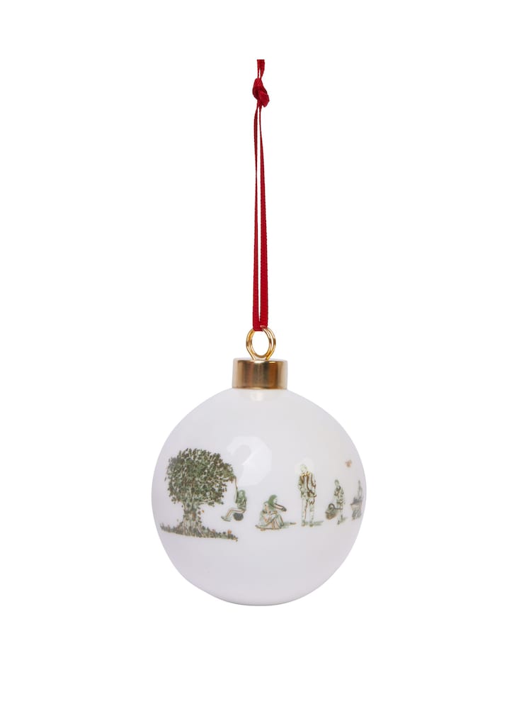 Victoria Eggs Green and Gold Royal Family Bauble - Image 3 of 3