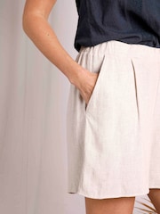 Weird Fish Cream Arles Eco Plain Linen Rich Shorts - Image 4 of 6