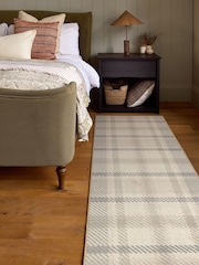 دواسة مدخل بلون محايد Isla Plaid من Hug Rug - صورة 1 من 3