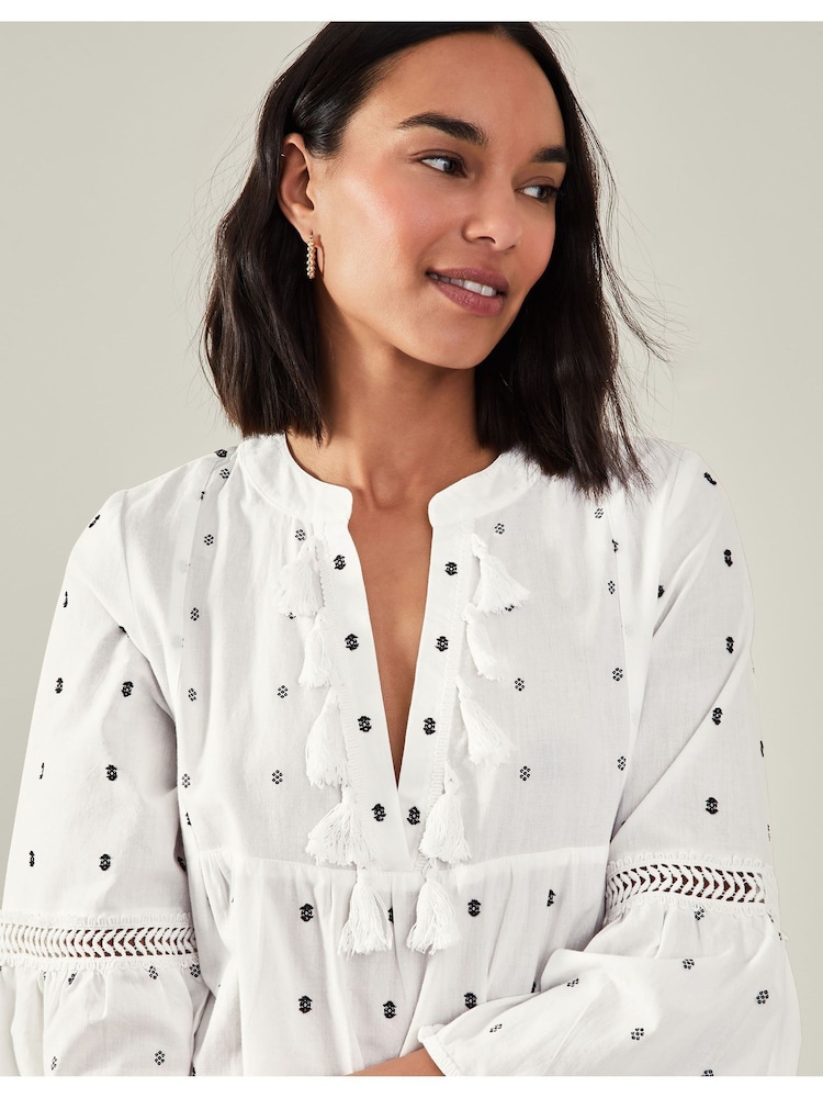 Accessorize Dobby Tassel 100% Cotton Dress - Bild 2 von 4 Accessorize Dobby Tassel 100% Cotton Dress - Bild 2 von 4