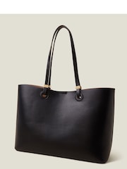 حقيبة يد كبيرة مزينة بقطع معدنية تصميم Tote من Accessorize - صورة 2 من 4