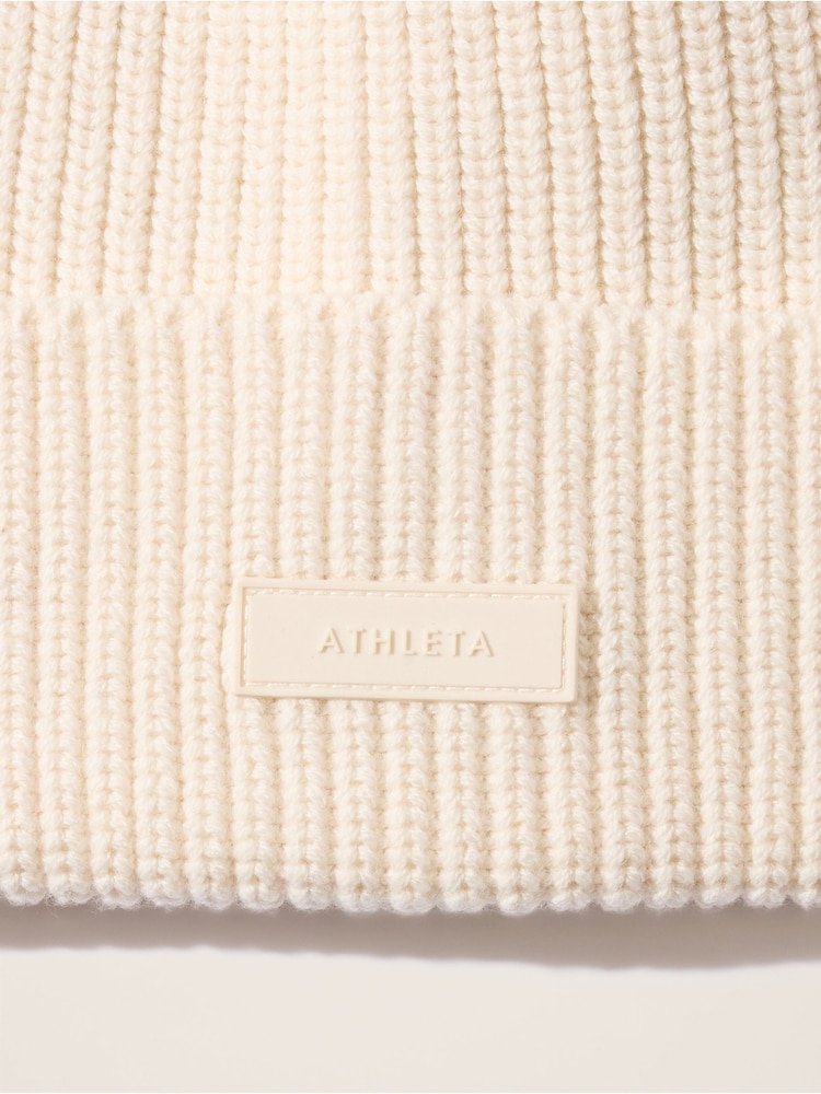 Cream - Athleta Cosy Hour Ribbed čepica klobuki in kape; pokrivala - Slika 3 iz 3