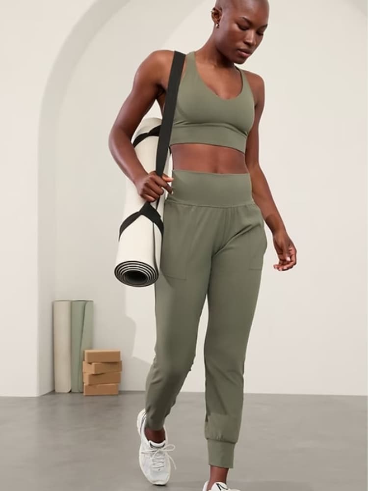 Verde - Pantalones de chándal de yoga de tiro alto con bolsillos Salutation de Athleta - Imagen 1 de 3