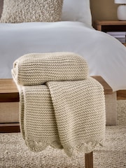 Natural Knitted Scallop Edge Throw - Image 2 of 4