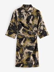 AX Paris Green Abstract 3/4 Sleeves Gathered Side Shirt Midi Dress - Image 5 of 5