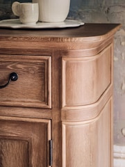 Willis & Gambier Oak Cannes 3 Door 2 Draw Sideboard - Image 4 of 10
