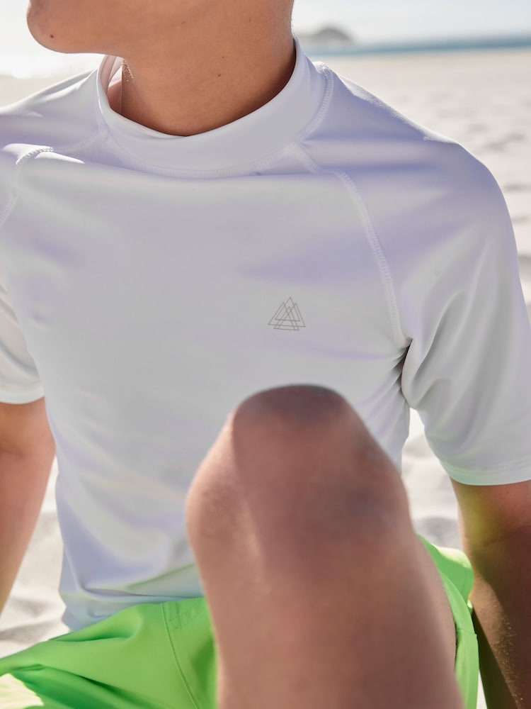 White Short Sleeve Rash Vest (1.5-16yrs) - Image 4 of 7