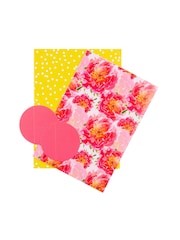 Hallmark Pink Floral And Spotty Gift Wrap 4 Sheets 4 Tags - Image 4 of 4