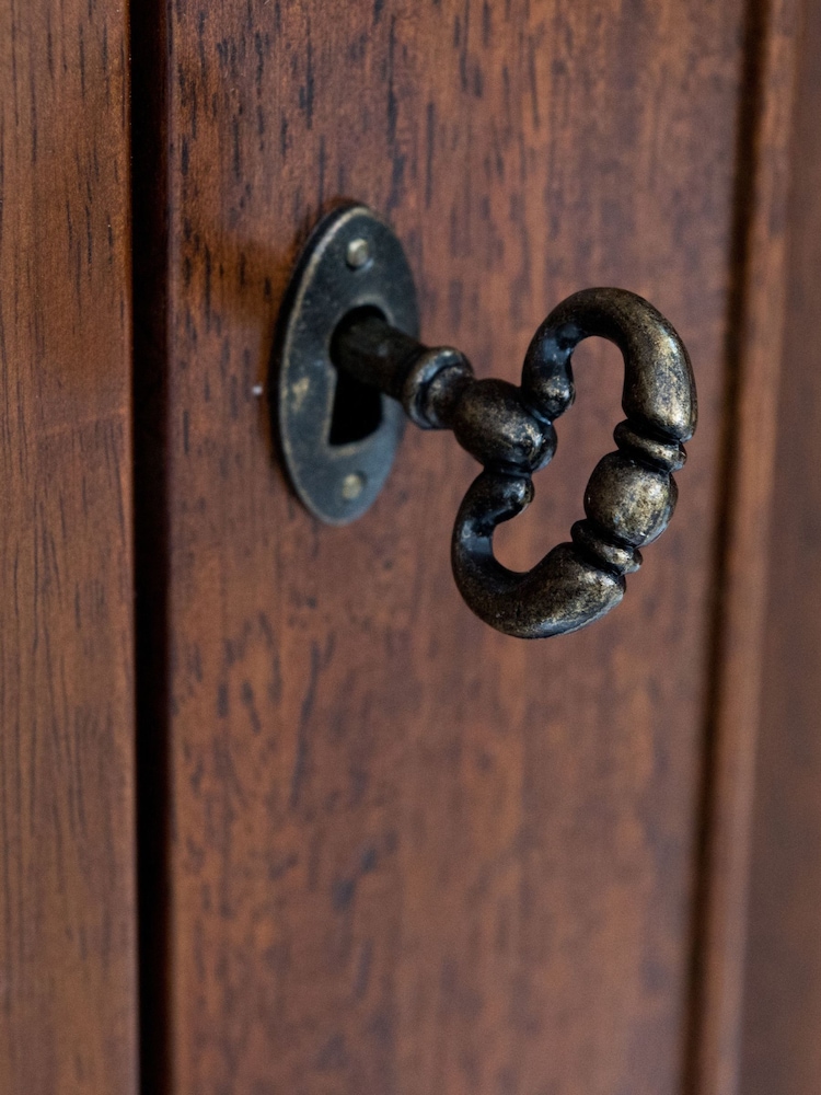 Willis & Gambier Brown Antoinette Wooden Double Wardrobe - Image 2 of 4