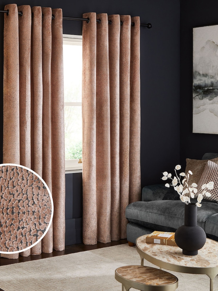 kolekcija Luxe Heavyweight Cut Velvet Eyelet Lined zavese - Slika 2 iz 6 kolekcija Luxe Heavyweight Cut Velvet Eyelet Lined zavese - Slika 2 iz 6