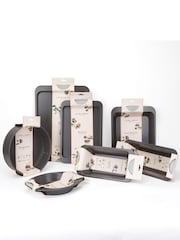 Laura Ashley Sage Leaf Ultimate Bakeware Set - Image 3 of 4