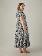 Live Unlimited Black Petite Curve Abstract Wrap Midi Dress - Image 6 of 6
