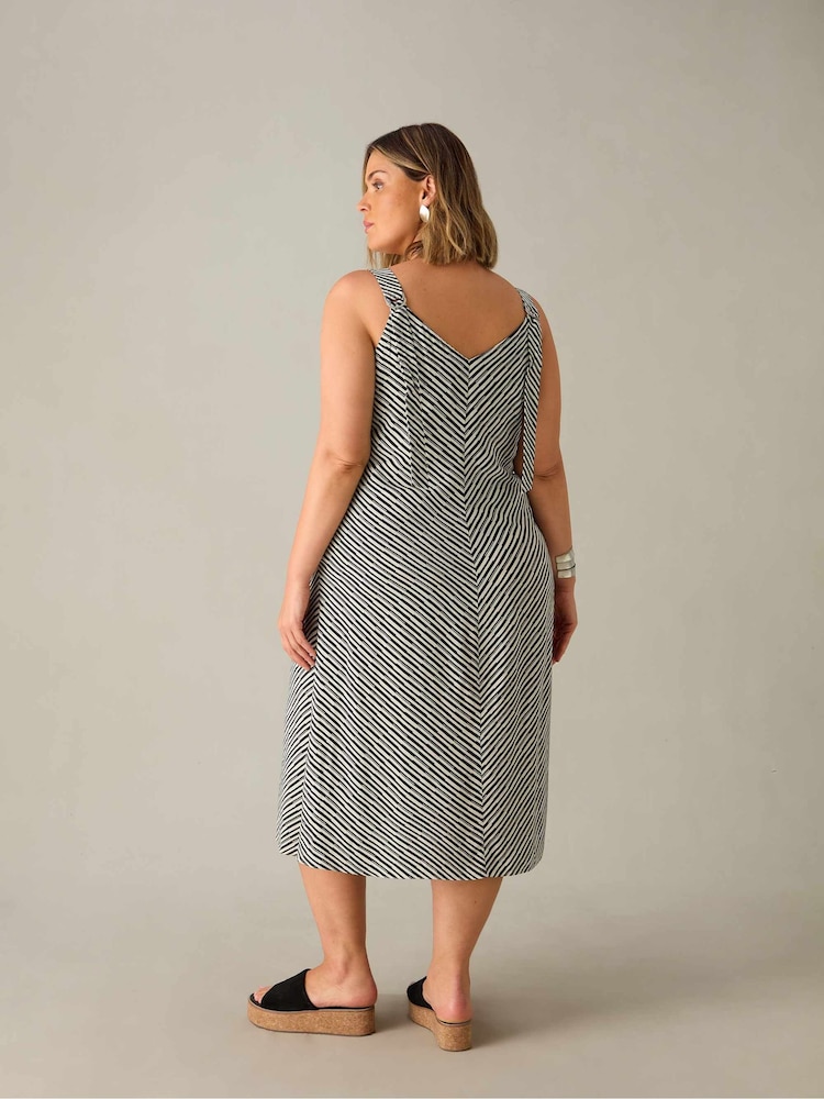 Live Unlimited Black Curve Mono Stripe D-Ring Midi Dress - Image 3 of 3