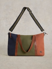 White Stuff Green Harry Canvas Holdall Bag - Image 1 of 4
