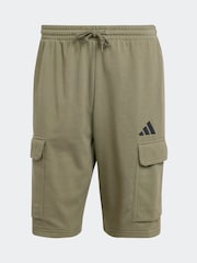 Verde - adidas Essentials Feel Cozy French Terry Cargo Shorts - Imagen 1 de 1