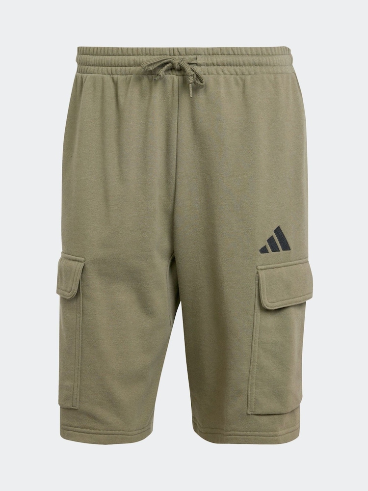 Verde - adidas Essentials Feel Cozy French Terry Cargo Shorts - Imagen 1 de 1