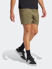 Зеленый - Шорты Челси с логотипом Adidas Small Essentials - Image 3 of 6