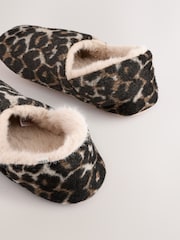 Animal Faux Fur Lined Shoot Slippers - Image 8 of 10