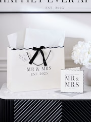 Black/White Mr and Mrs Est 2025 Wedding Gift Bag and Card Set - Image 1 of 3