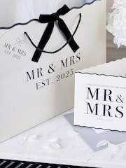 Black/White Mr and Mrs Est 2025 Wedding Gift Bag and Card Set - Image 2 of 3