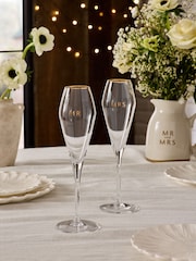 Set of 2 Mr and Mrs Country Wedding Champagne Flutes - Image 2 of 4
