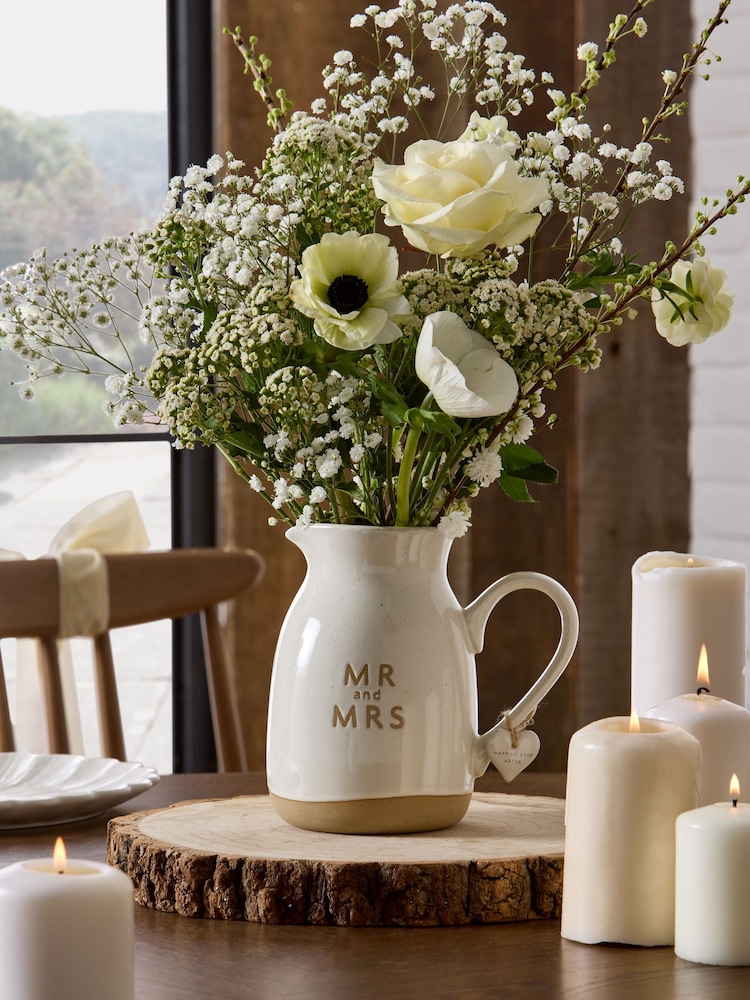 Mr and Mrs Country Wedding Vase Jug - صورة 1 من 5