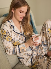Laura Ashley Ecru Marlbrook Button Through Pyjamas - Image 3 of 8