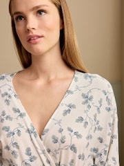 Laura Ashley White Jersey Viscose Becknall Leaves Robe - Image 4 of 5