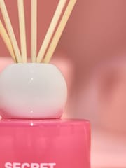 Rose and Sandalwood 70ml Fragranced Reed Diffuser - Image 2 of 4