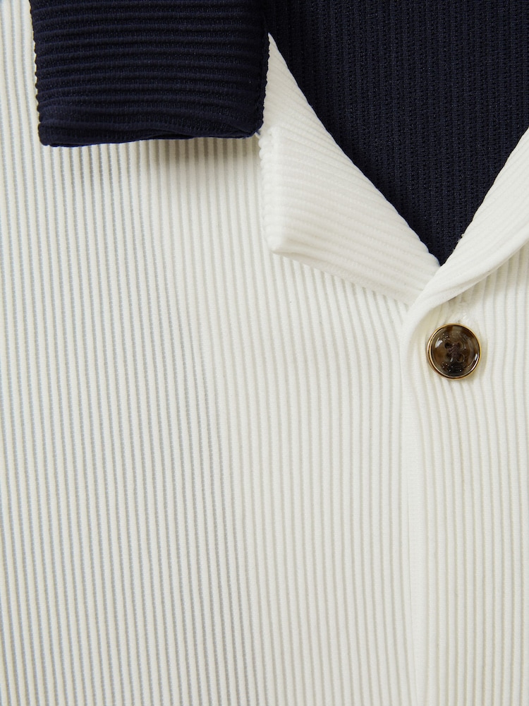 Reiss Optic White/Navy Castro 9-13 yrs Colourblock Plisse Cuban Collar Shirt - Image 5 of 5