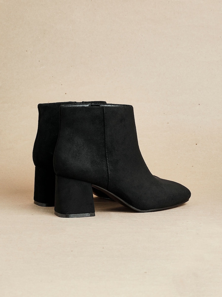 Linzi Black Suede Wide Fit Alba Wide Fit Block Heeled Ankle Boots - Image 10 of 10 Linzi Black Suede Wide Fit Alba Wide Fit Block Heeled Ankle Boots - Image 10 of 10