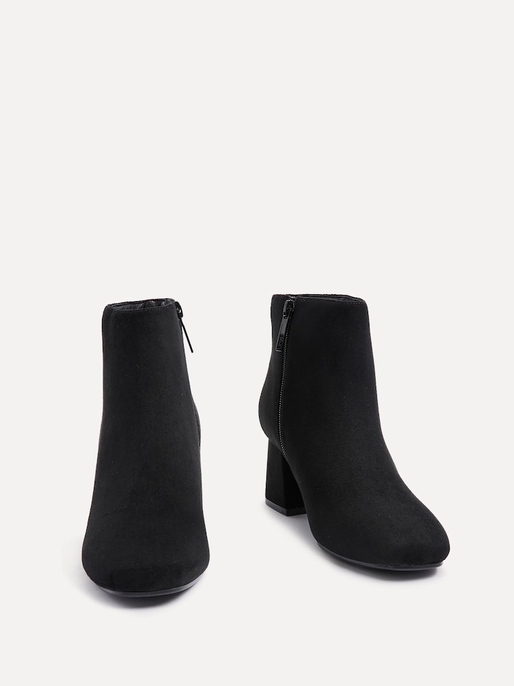 Camurça preta - Botas de cano curto Linzi Alba Wide Fit salto bloco - Imagem 6 de 6