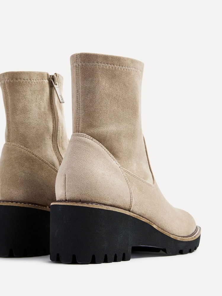 Linzi Nude Trish Wedged Heel Ankle Boots - Image 6 of 6