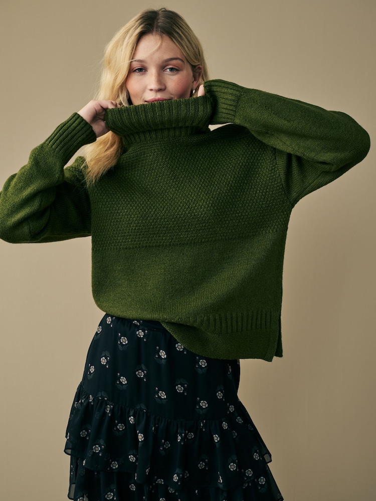 Laura Ashley Green Guernsey Knit Jumper - Image 5 of 7