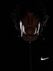 Negro/gris - Nike Dri-FIT Stride Woven Running Jacket - Imagen 10 de 12