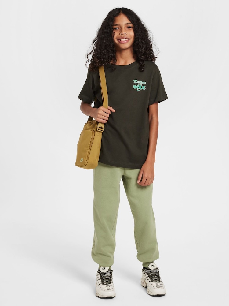 Nike Army Green Sportswear T-Shirt - Image 6 of 6
