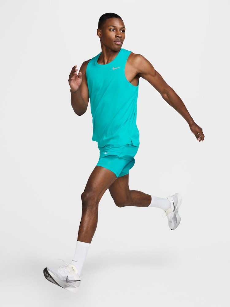 Kaktusova modra - Tekaška majica brez rokavov Nike Dri-FIT Miler - Slika 5 iz 5