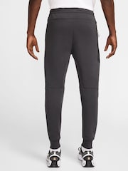 Антрацит/Серый - Спортивные брюки из флиса Nike Tech - Изображение 2 из 9
