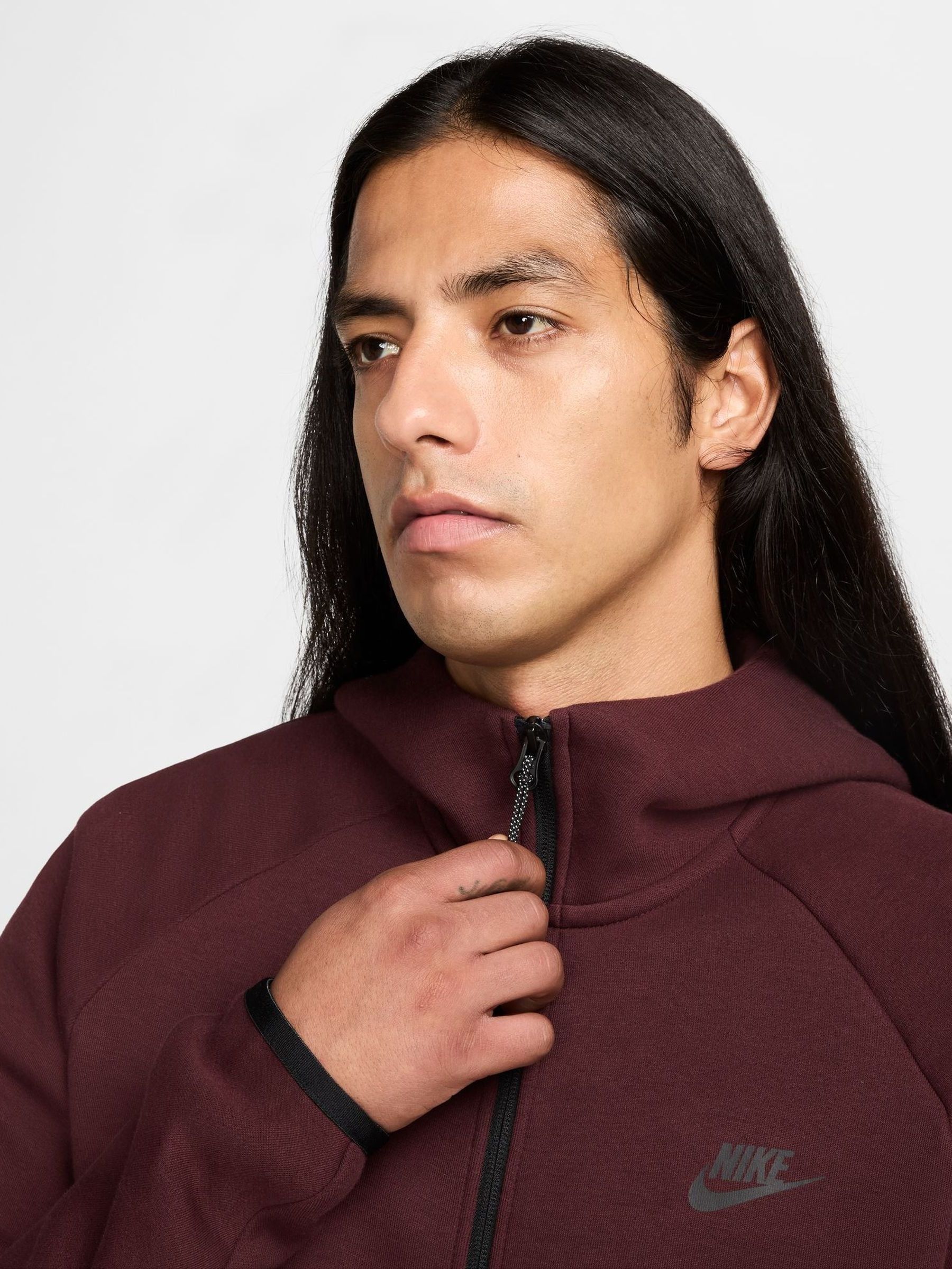 burgundy nike hoodie men