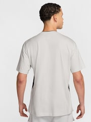 Nike Photon Dust Air Colourblock T-Shirt - Image 2 of 6