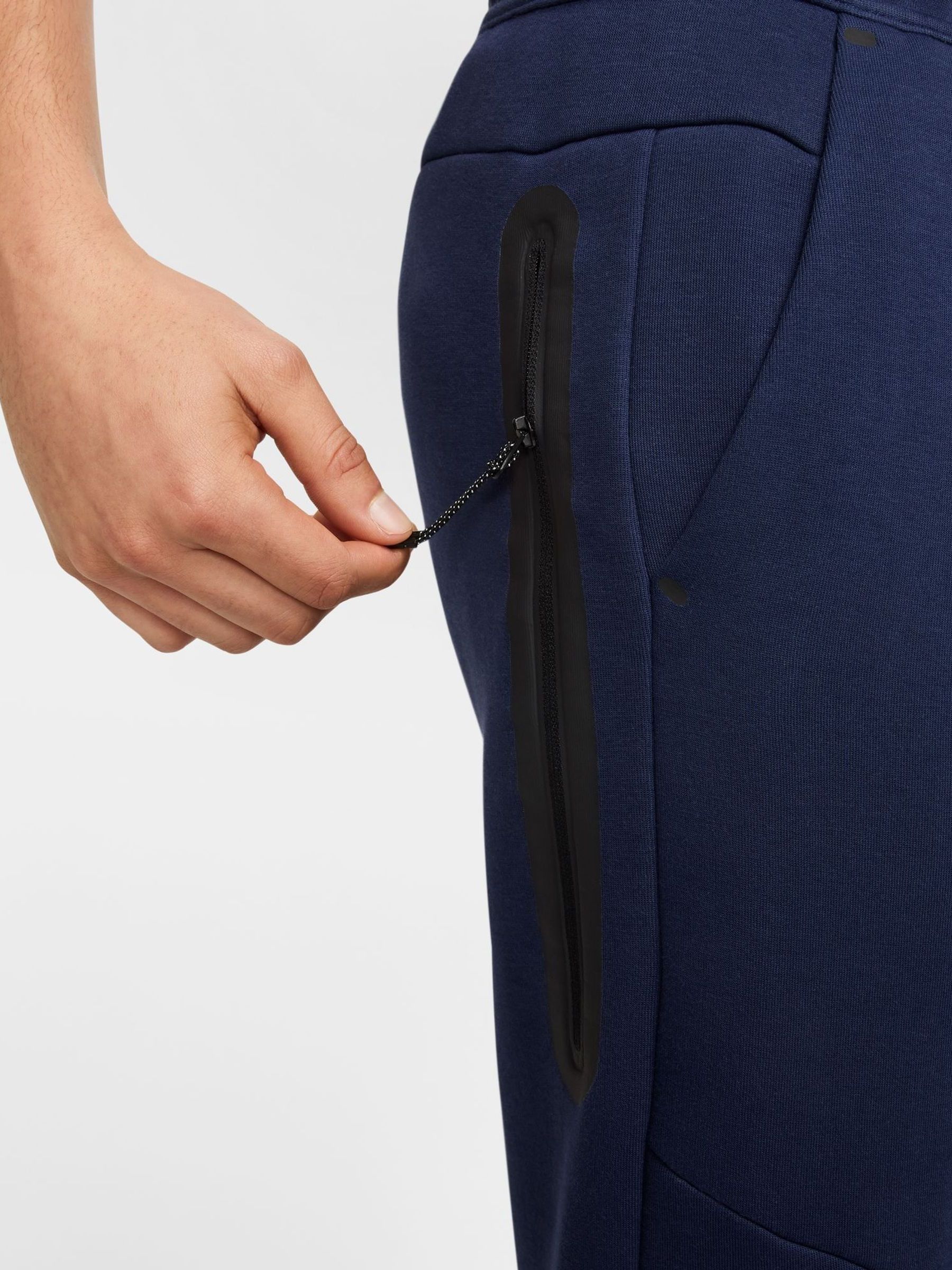 nike tech fleece woven joggers in midnight navy