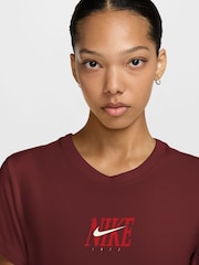 Nike Dark Team Red Sportswear Short Sleeve Slim Fit T-Shirt - Image 3 of 4